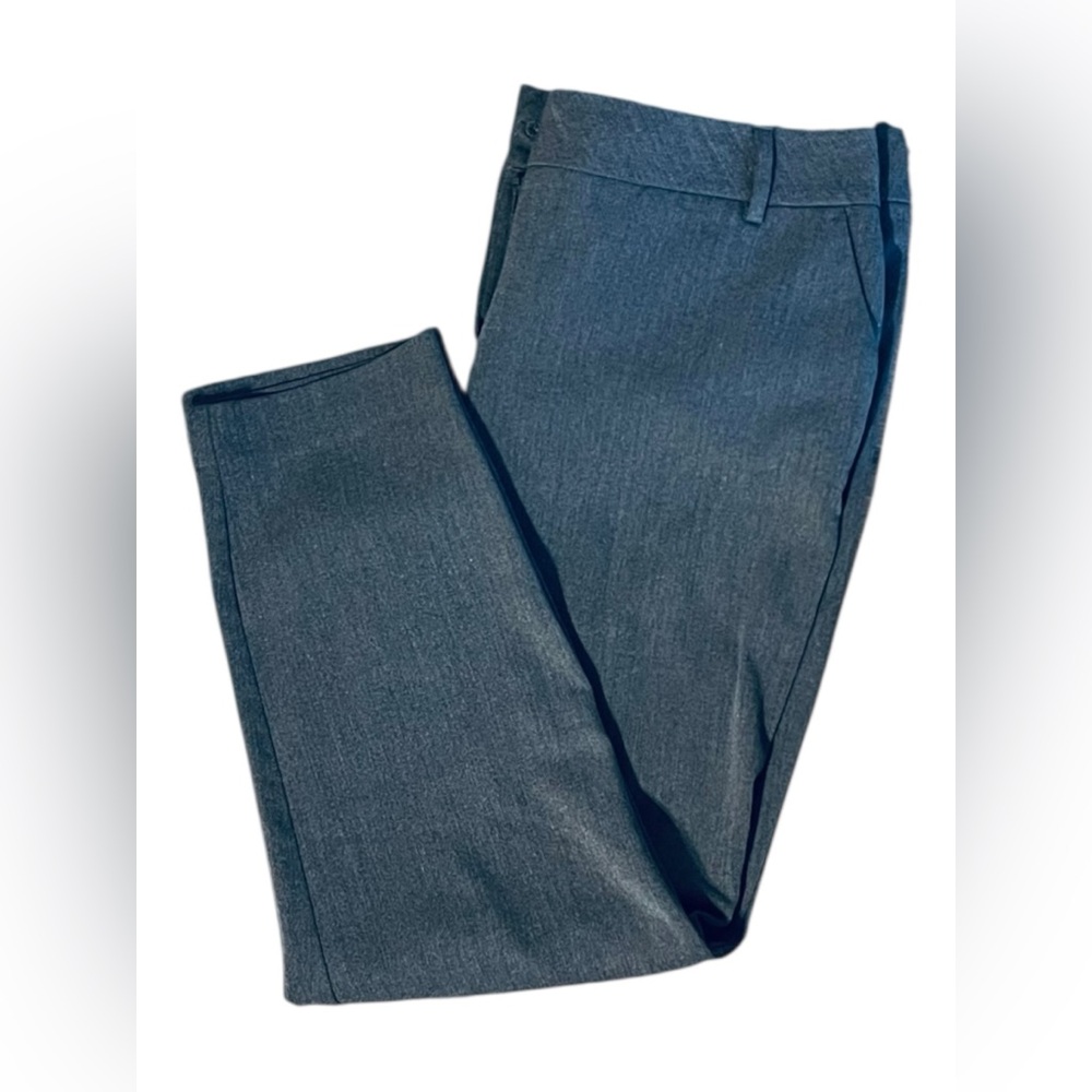 Maurices Gray Trouser Pants – 7/8 Short